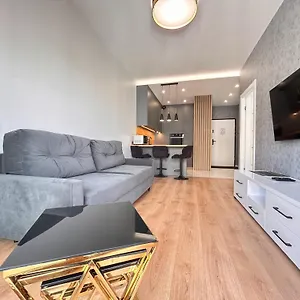  Apartment Apartmentprestige Station Poland